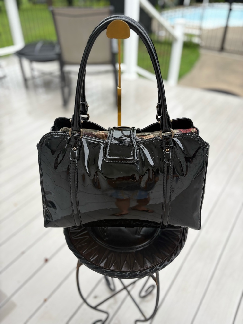 Authentic Salvatore Ferragamo Black Patent Leather Vara Satchel Tote Bag - Picture 3 of 16